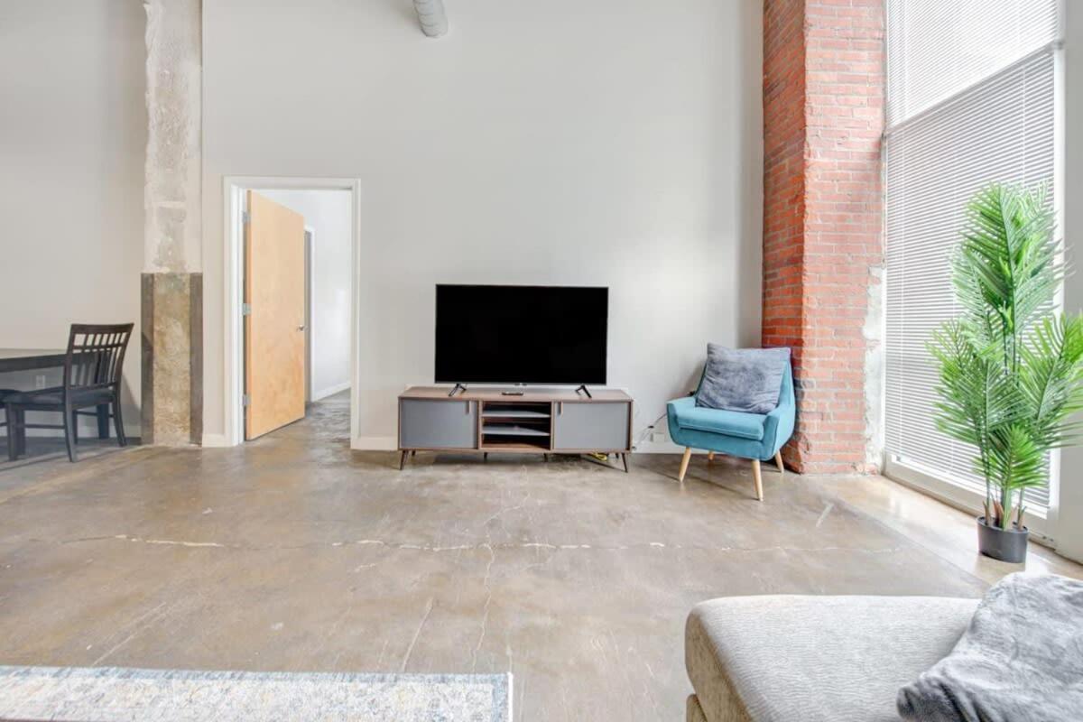 3br Luxury Historic Loft With Gym By Envitae *